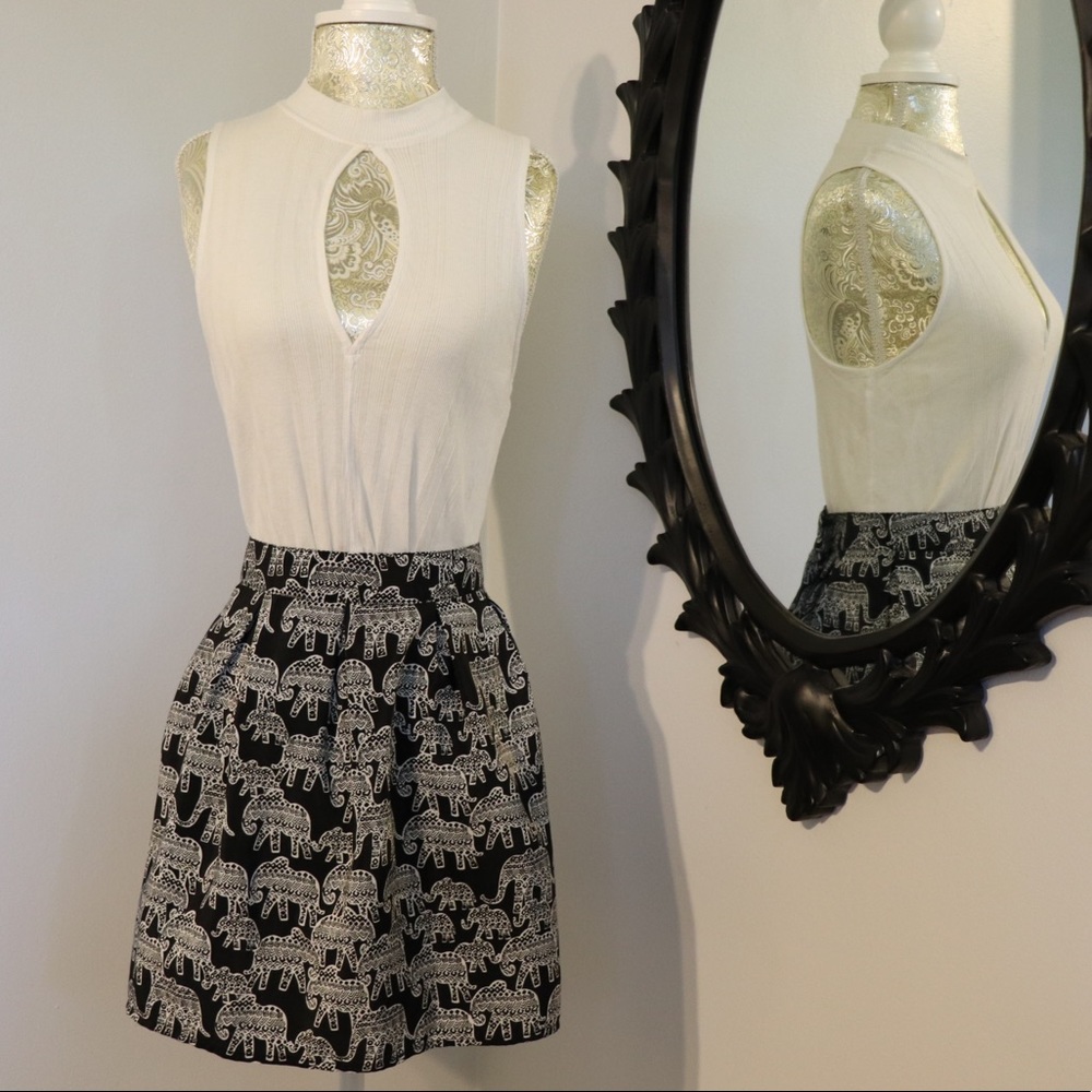 {aero} black & white elephant skirt